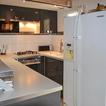 Holiday home 3 Bedroom Amazing In *